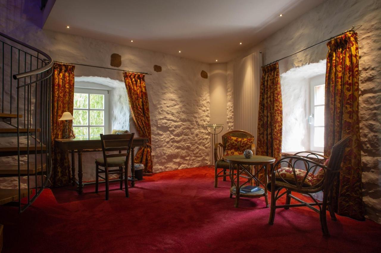 Hotel Burg Kerpen Illingen  Ngoại thất bức ảnh
